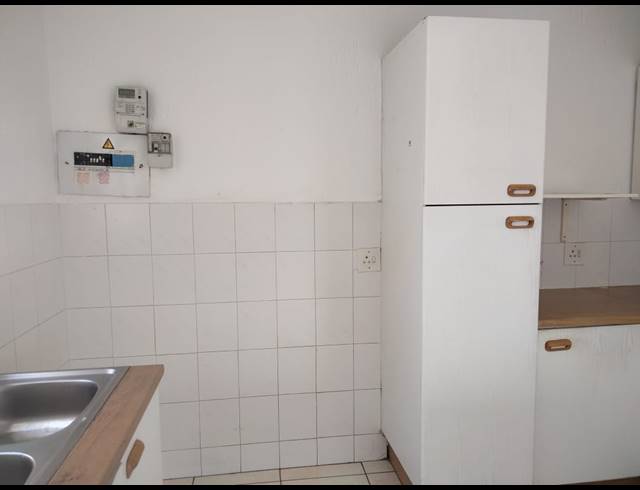 2 BEDROOM FLAT FOR SALE IN RADIOKOP